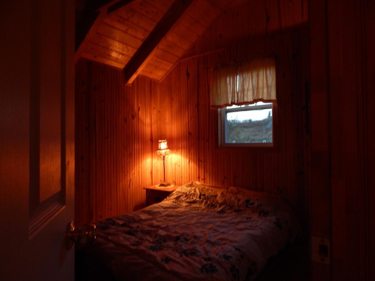 Les Chalets Brise-De-Mer Sainte-Therese-de-Gaspe Exteriör bild